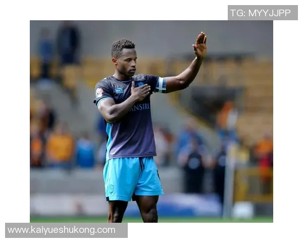 谢周三足球队球星崭露头角力争英超复兴带领球队冲击顶级荣誉